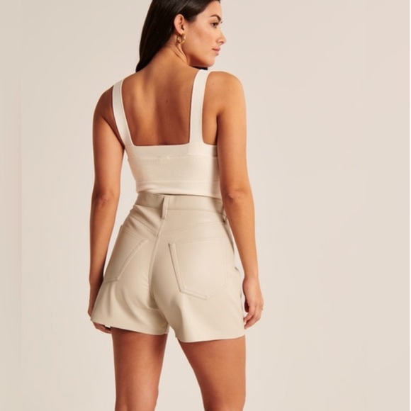 Abercrombie and Fitch, vegan leather shorts - Picture 6 of 9